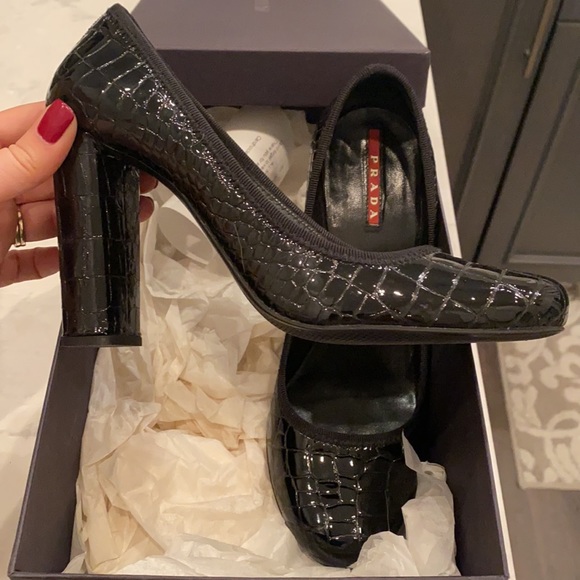 Black Alligator Pattern Prada Heel - Picture 2 of 5